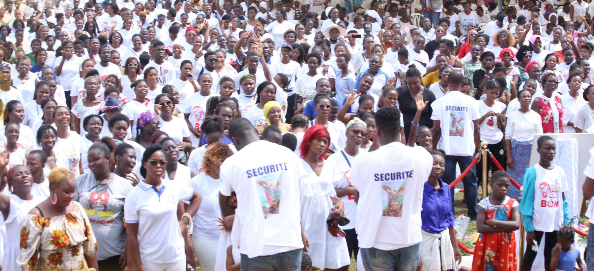 La fraternité « Adoration matinale » de la communauté catholique fait sa dernière adoration de l'année 2022.